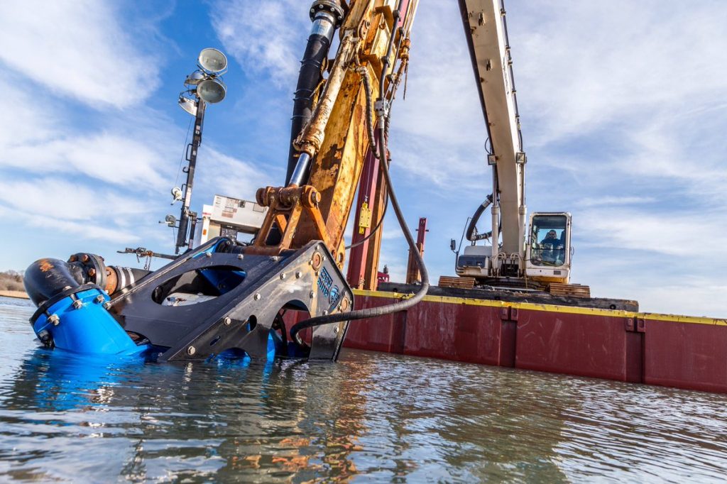 Selecting a Dredging Pump: Electric vs. Hydraulic Options Compared